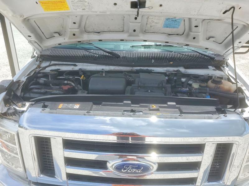 2021 Ford Econoline E350 Super Duty Cutaway Van