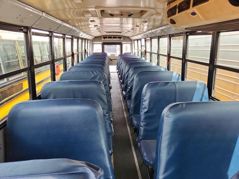2009 Thomas SAF-T-LINER C2-School Bus
