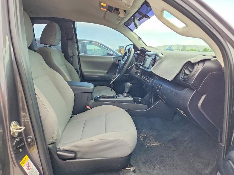 2016 Toyota Tacoma SR
