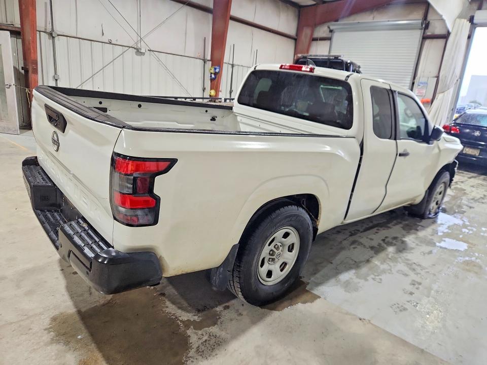 2023 Nissan Frontier S