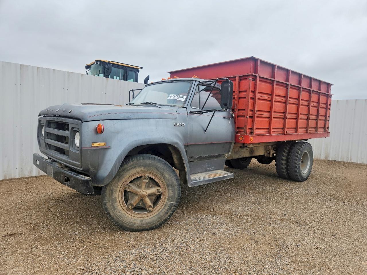 1974 Dodge D600 Grain Truck