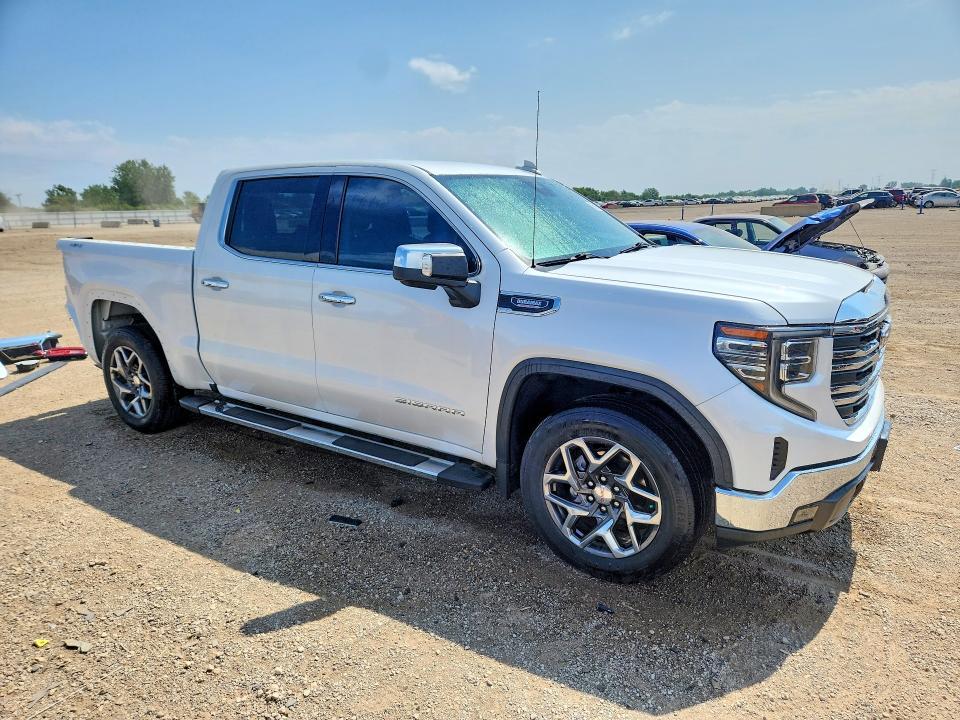 2023 GMC Sierra K1500 SLT