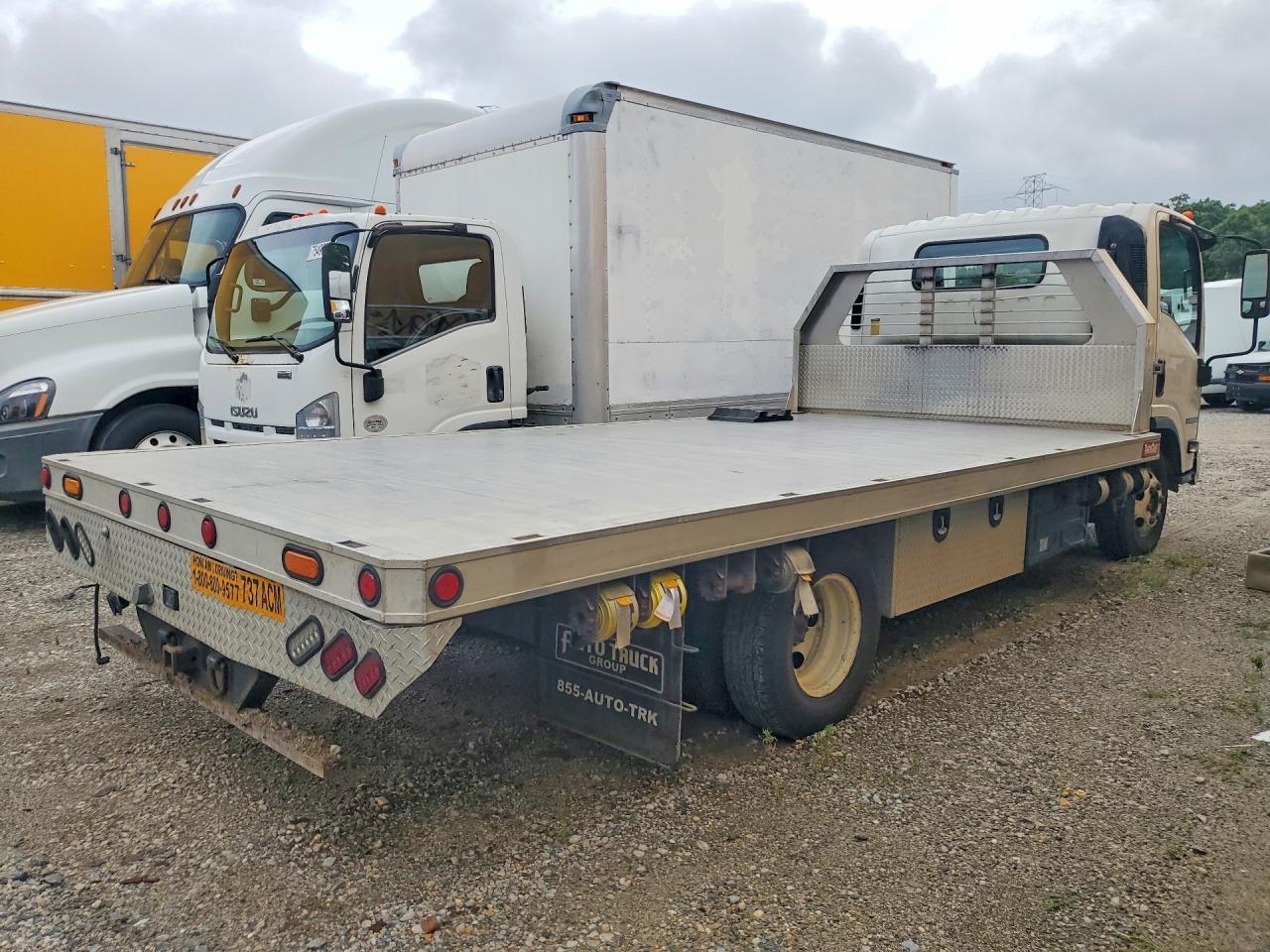 2019 Isuzu NPR HD