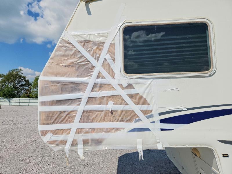 2005 Palonimo Thoroughbred Camper