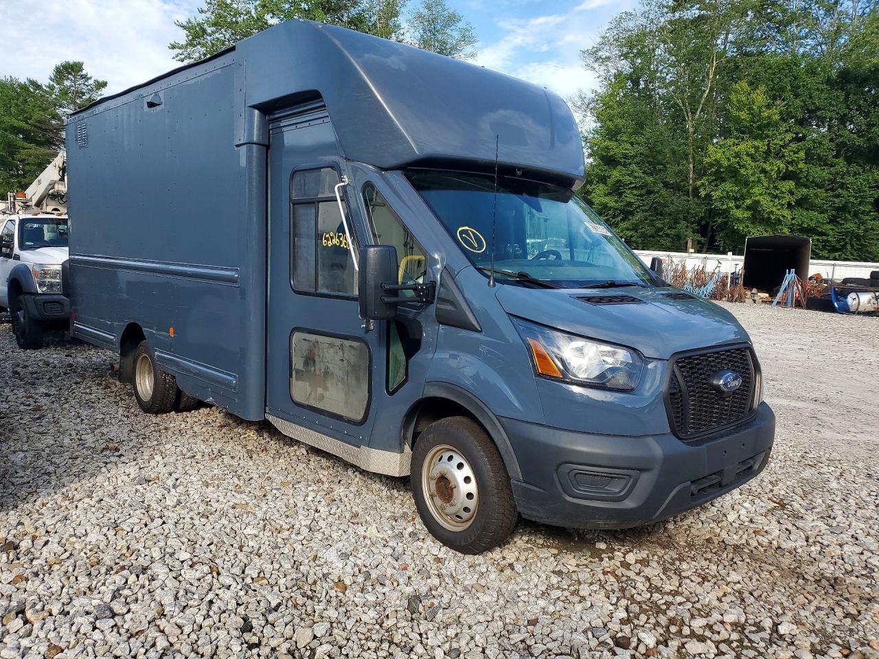 2021 Ford Transit Delivery Truck