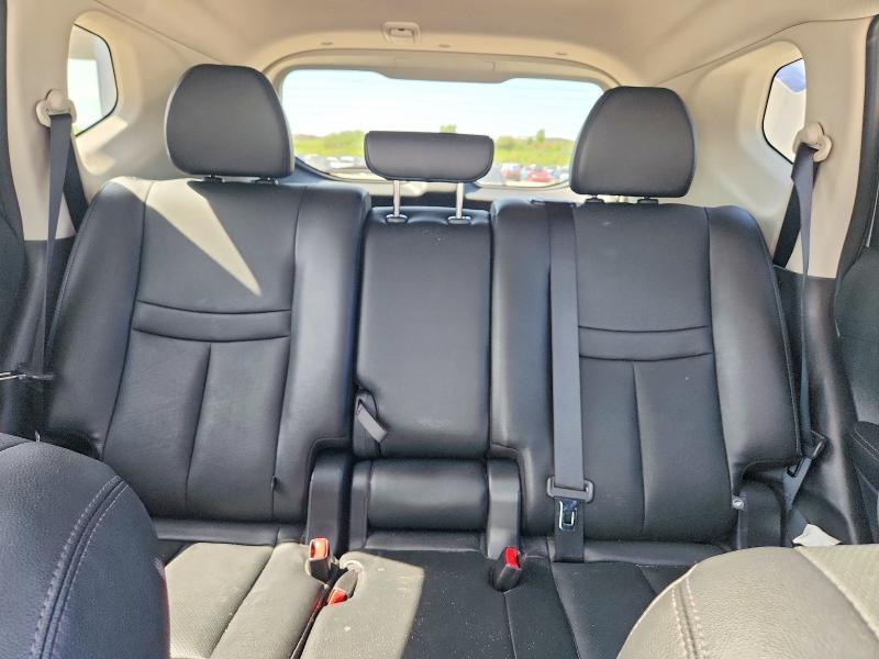 2016 Nissan Rogue sl