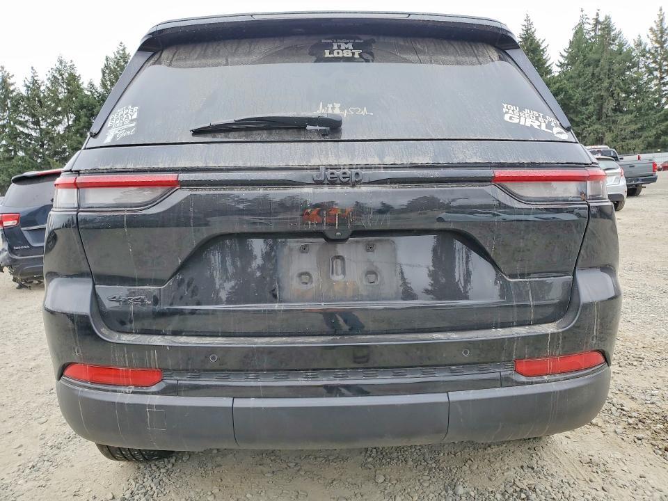 2023 Jeep Grand Cherokee Laredo