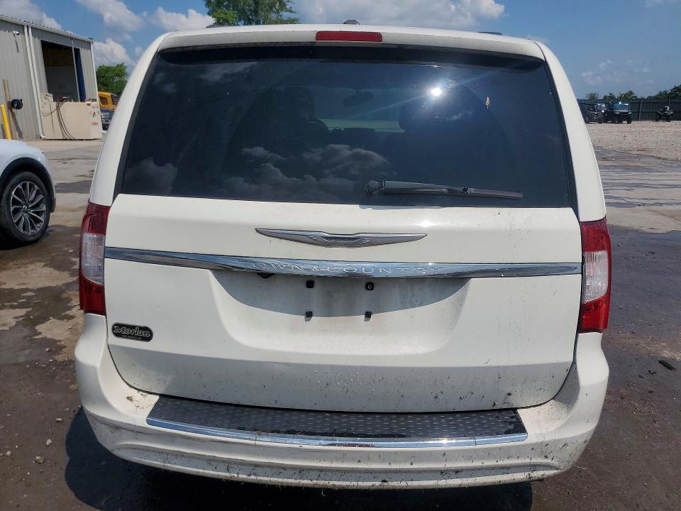 2013 Chrysler Town & Country Touring