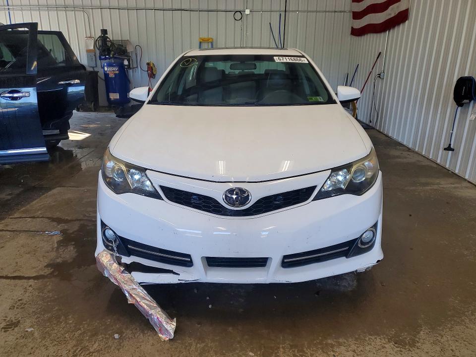 2012 Toyota Camry se