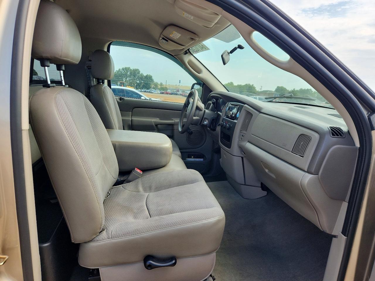 2005 Dodge RAM 1500 ST