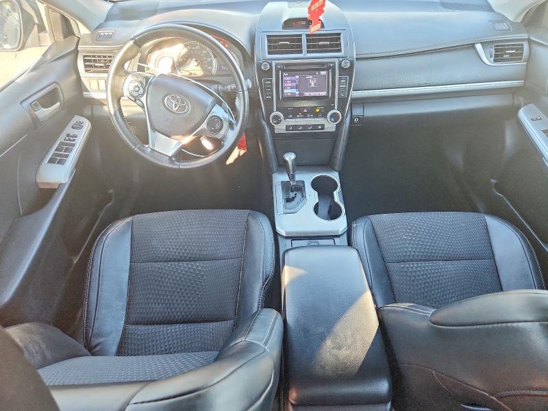 2014 Toyota Camry se