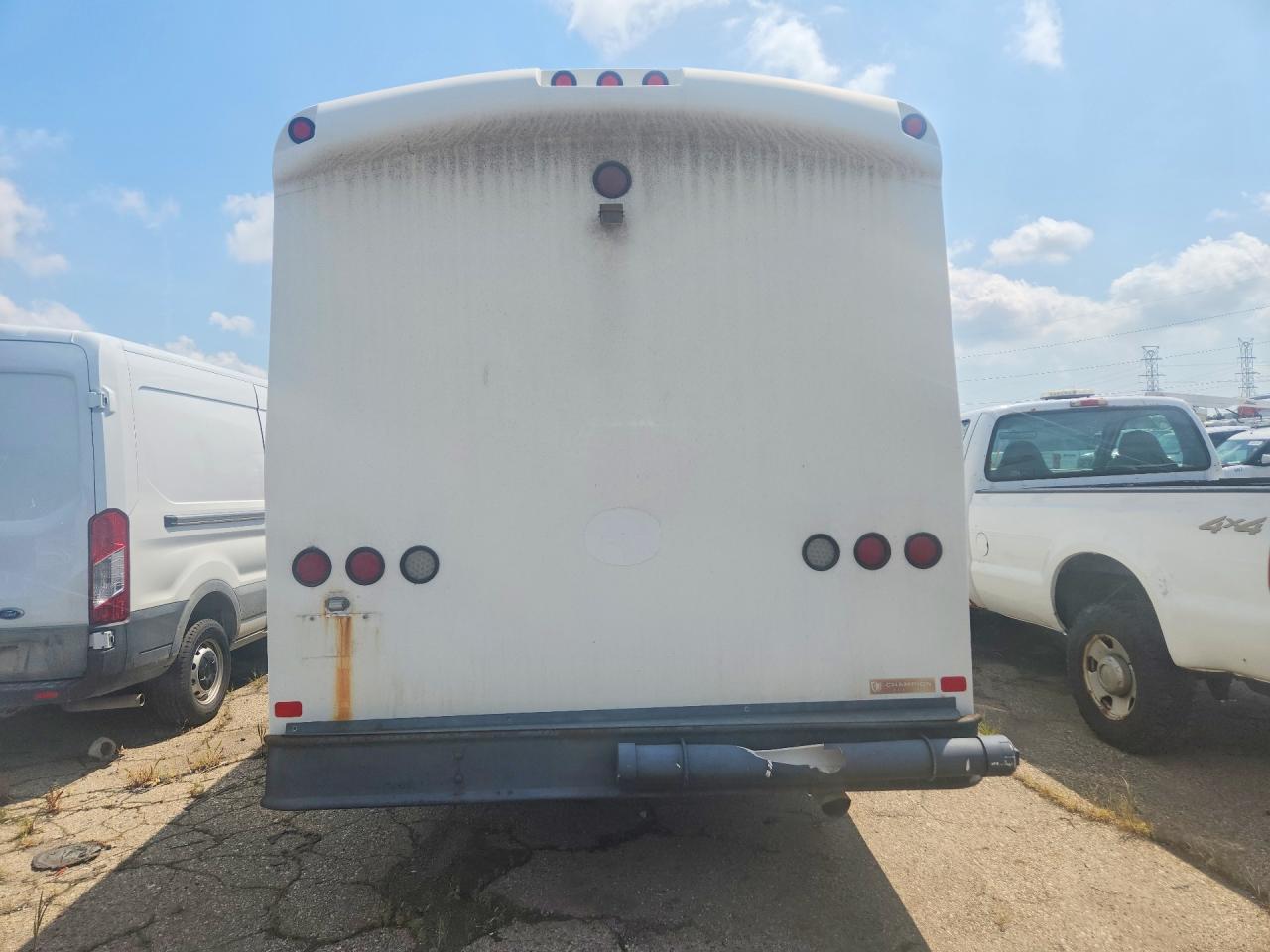 2014 Ic Corporation 3000 AC