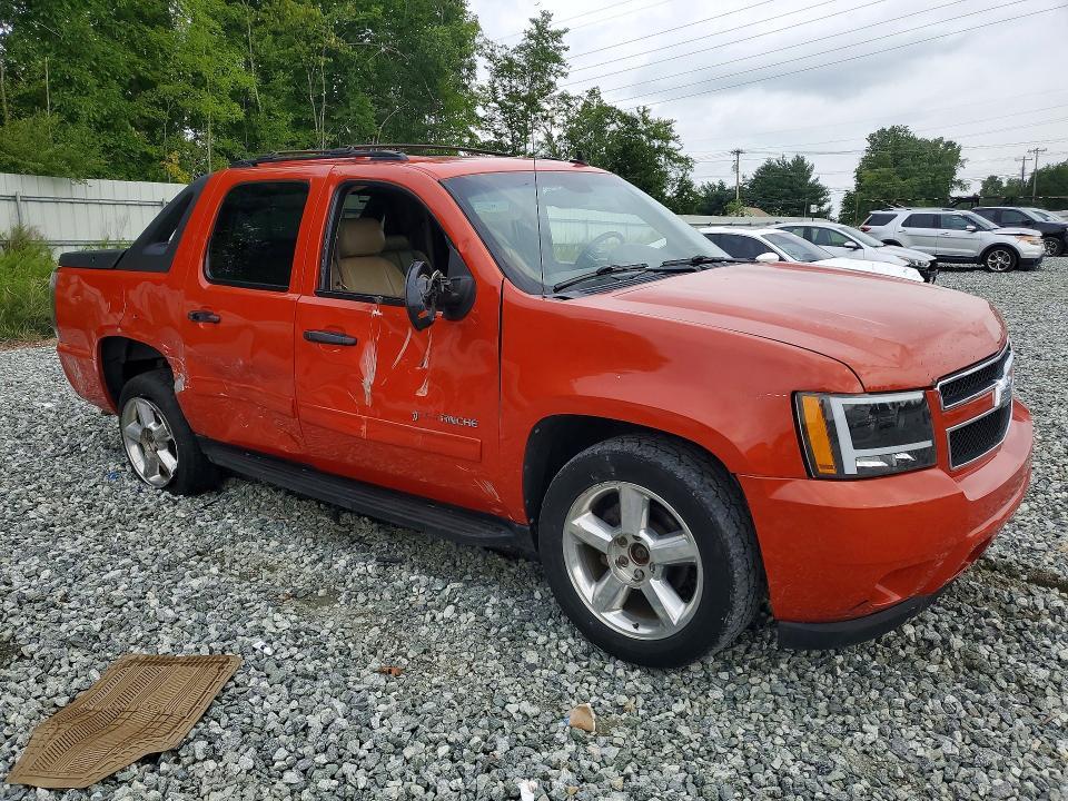 2011 Chevrolet Avalanche lt