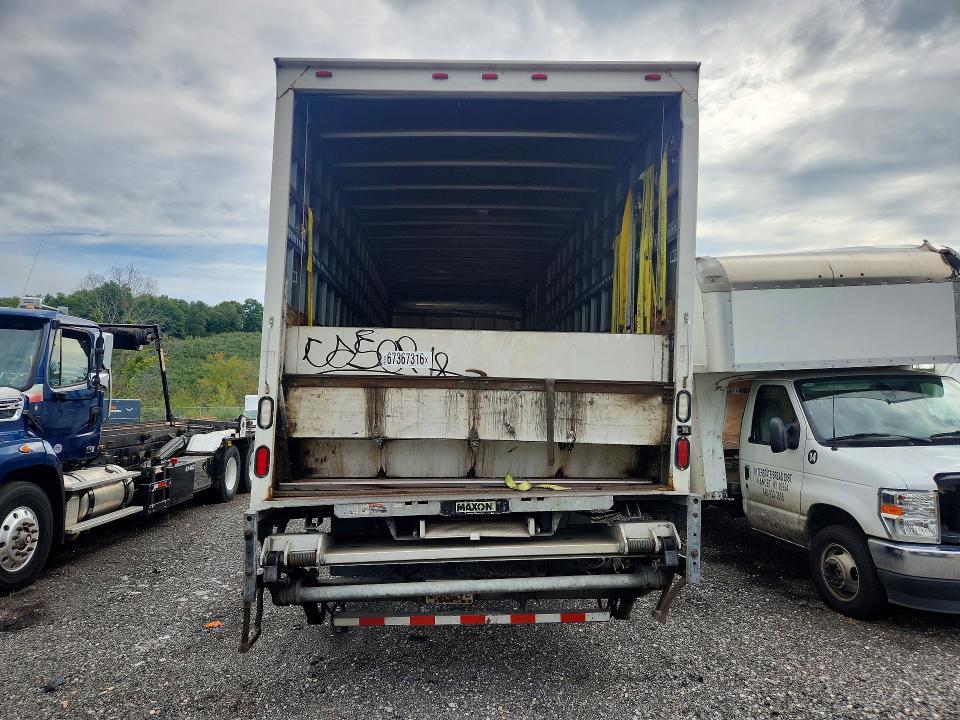 2015 Freightliner M2 106 Medium Duty