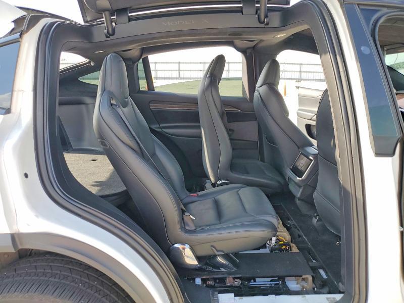 2022 Tesla Model x