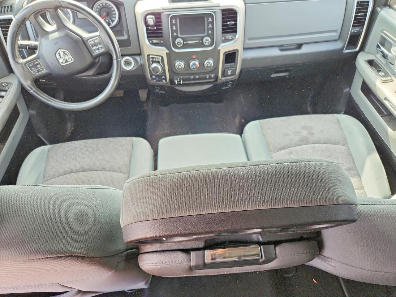 2014 Dodge RAM 1500 SLT
