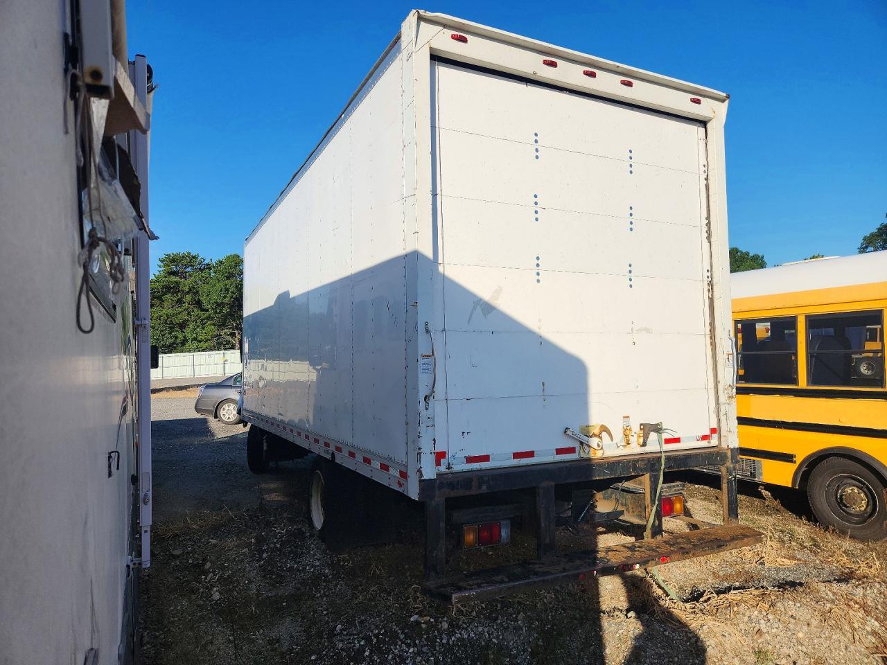 2018 Hino 195-BOX Truck