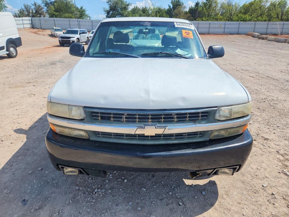 2000 Chevrolet Silverado C1500