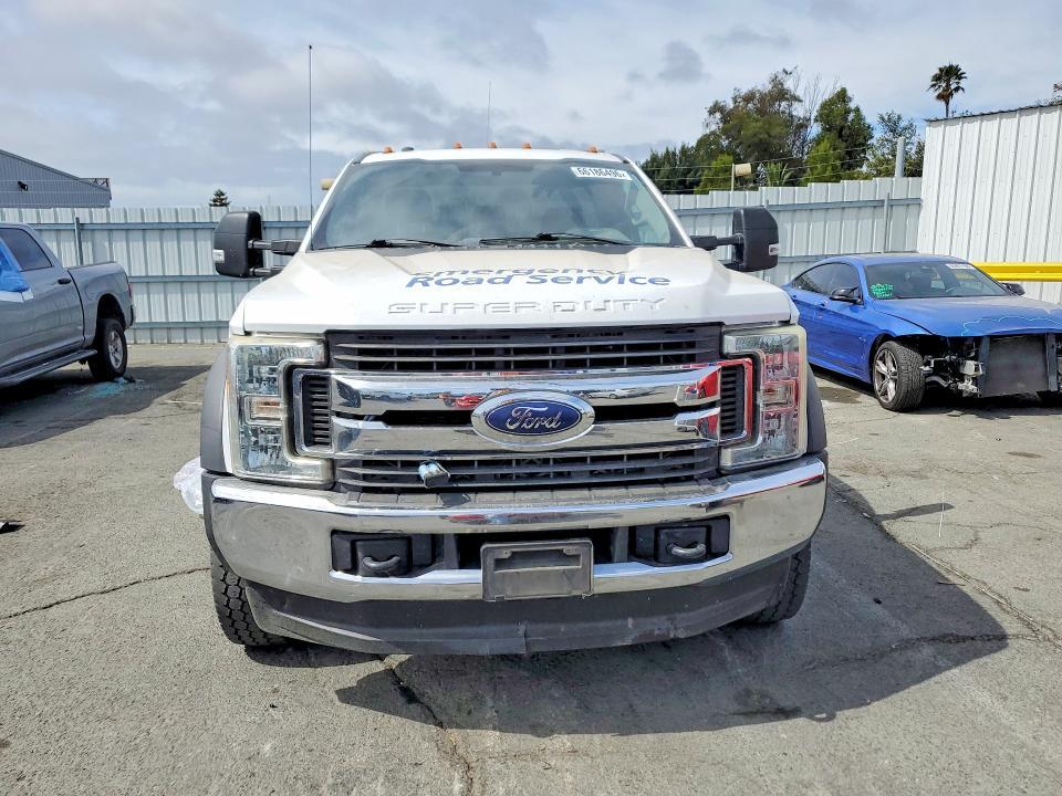 2017 Ford F550 Super-Flatbed Truck
