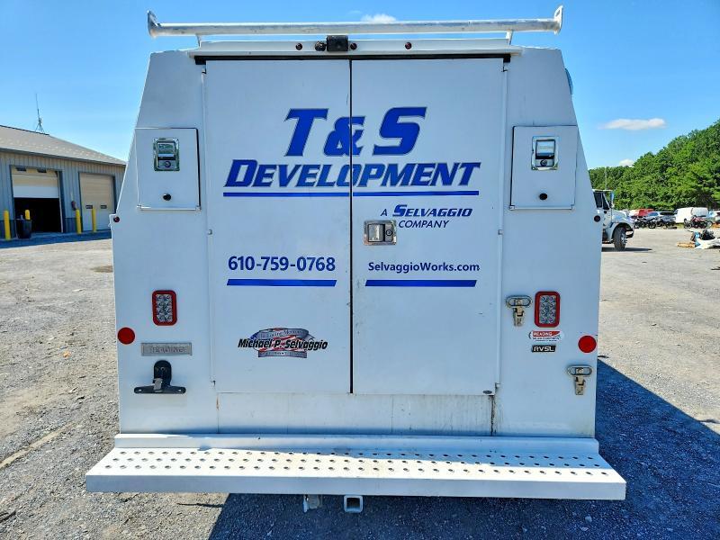 2022 Ford Econoline E350 Super Duty Cutaway Van