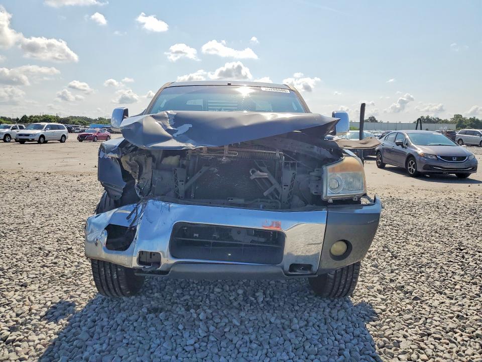 2005 Nissan Titan XE