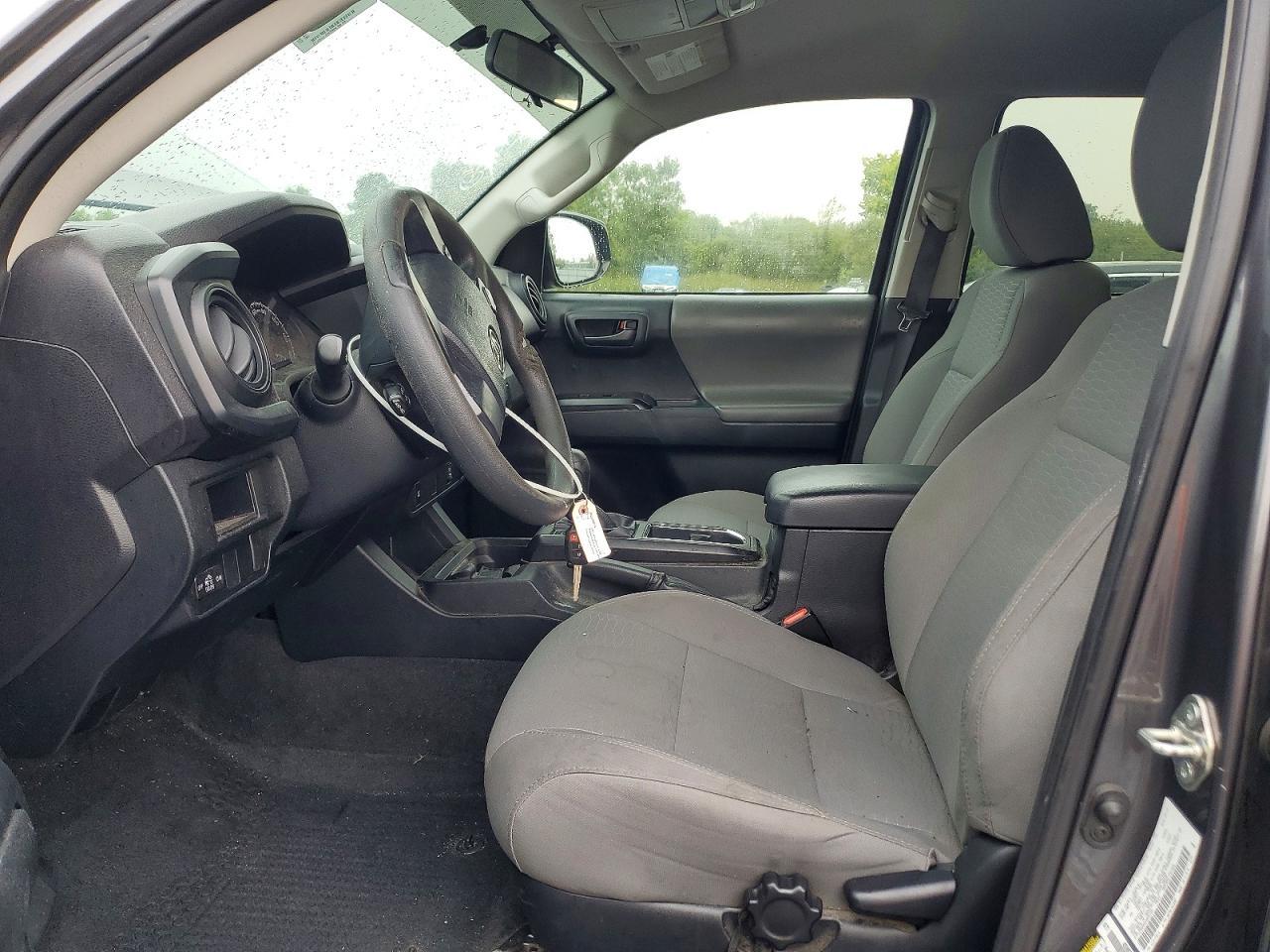 2017 Toyota Tacoma SR V6