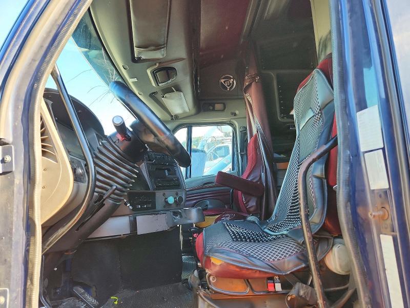 2008 Kenworth T2000 Semi Truck