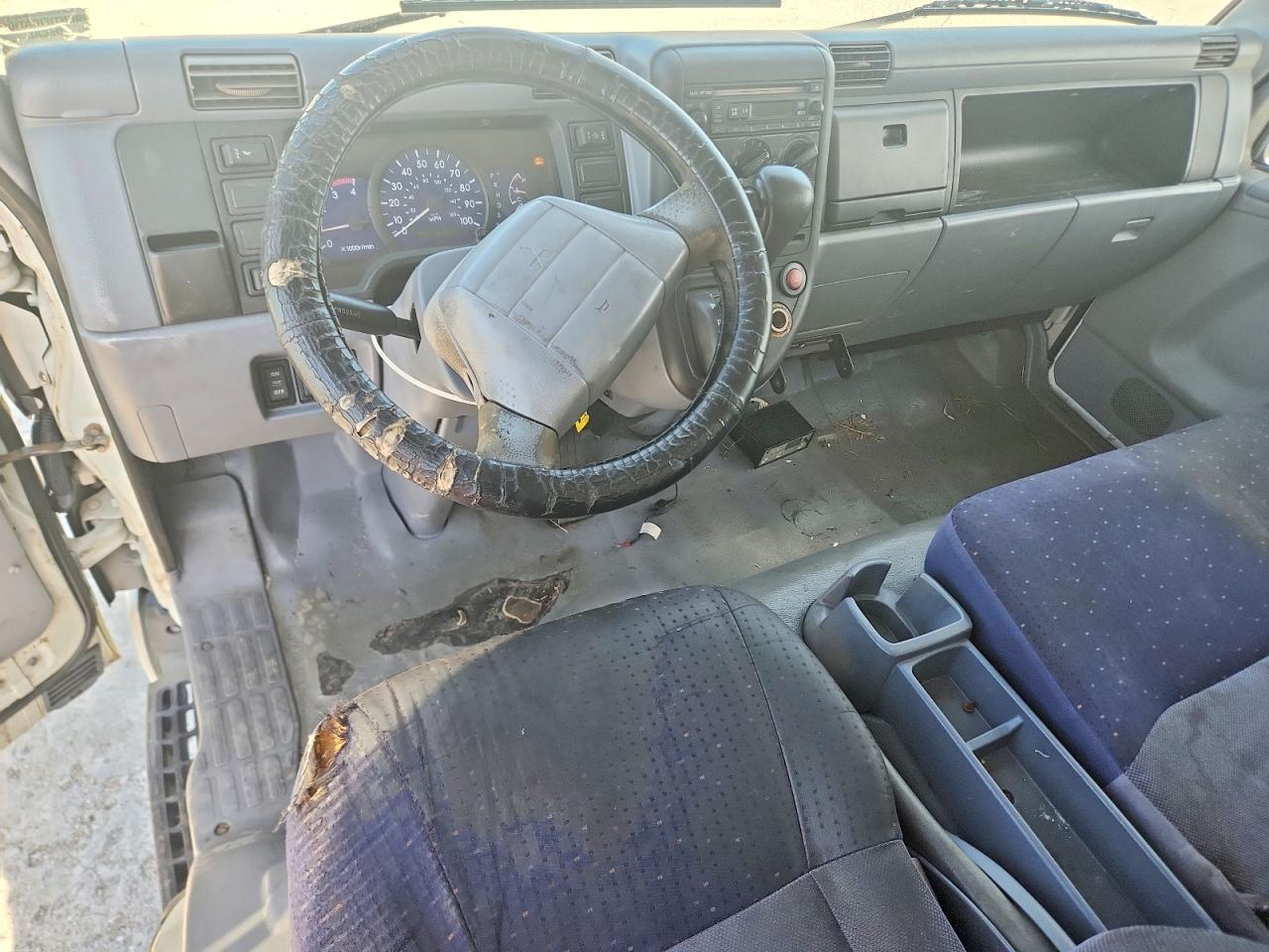2007 Mitsubishi Fuso FE84D Refrigerated BOX Truck