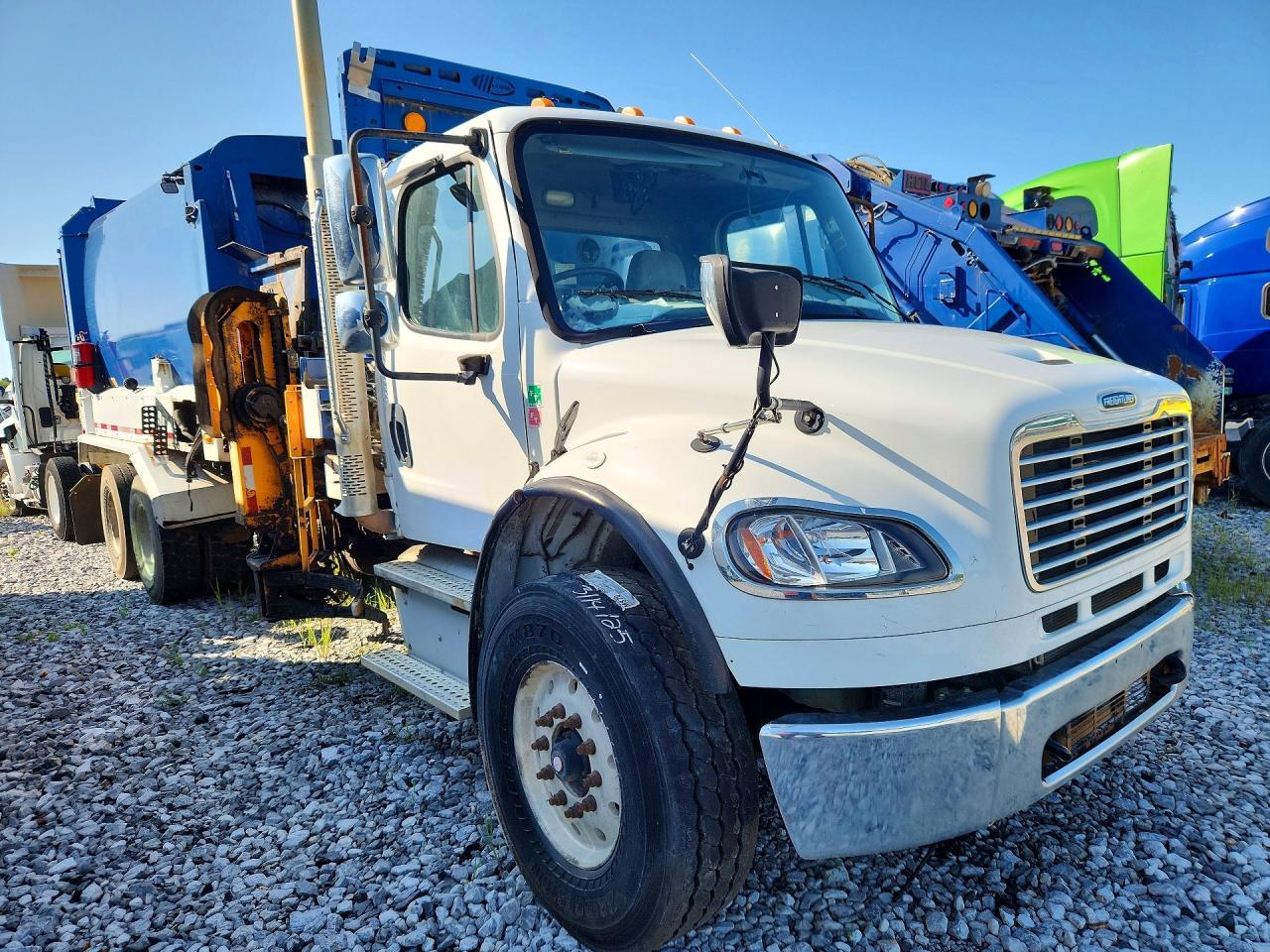 2019 Freightliner 2018 Freightliner Business Class M2 Refuse Truck