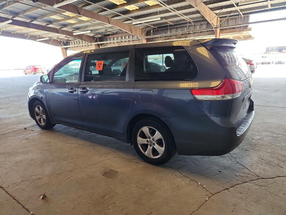 2014 Toyota Sienna le