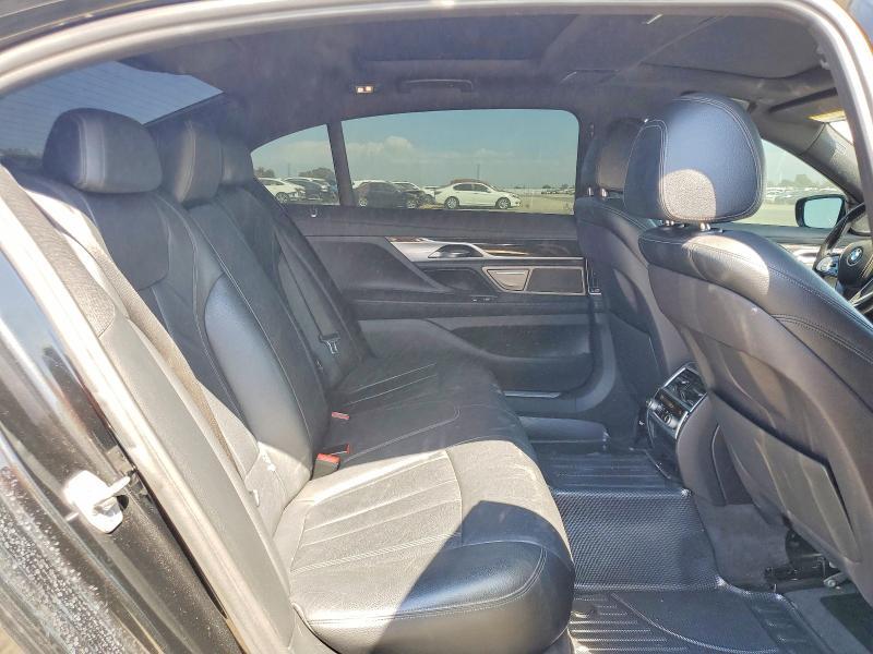 2018 BMW 740 I
