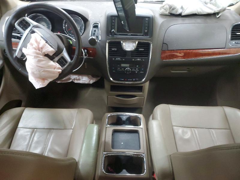 2013 Chrysler Town & Country Touring