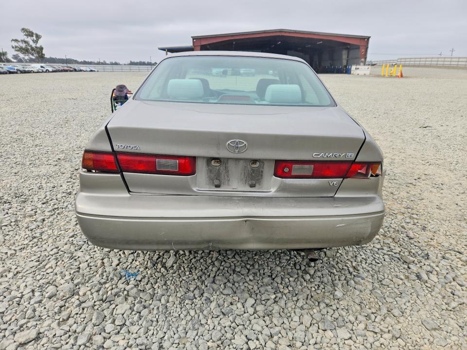 1999 Toyota Camry le V6