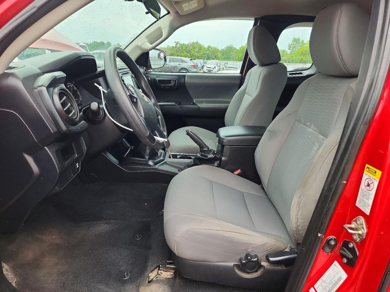 2016 Toyota Tacoma SR