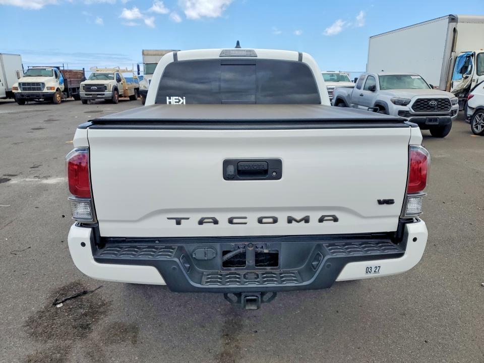 2022 Toyota Tacoma SR5 V6