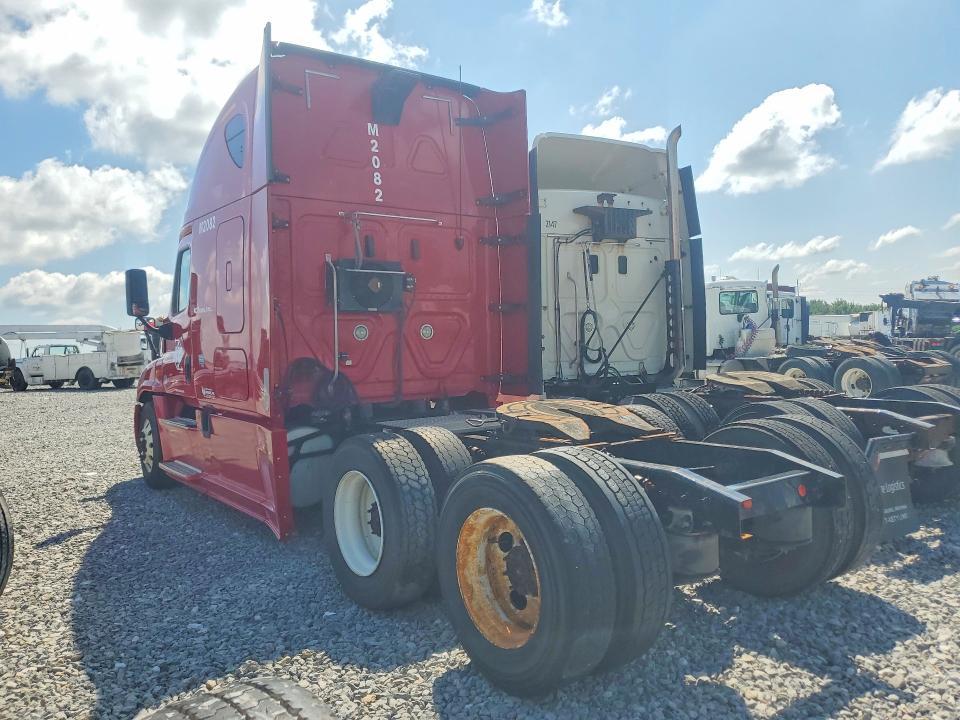 2018 Freightliner Cascadia 1-Semi Truck