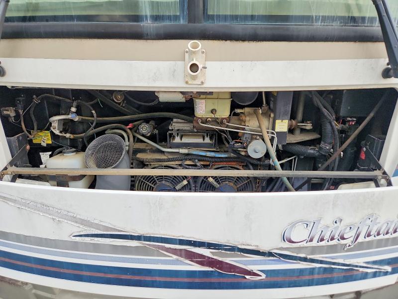 2003 Workhorse Custom Chassis Motorhome Chassis W22