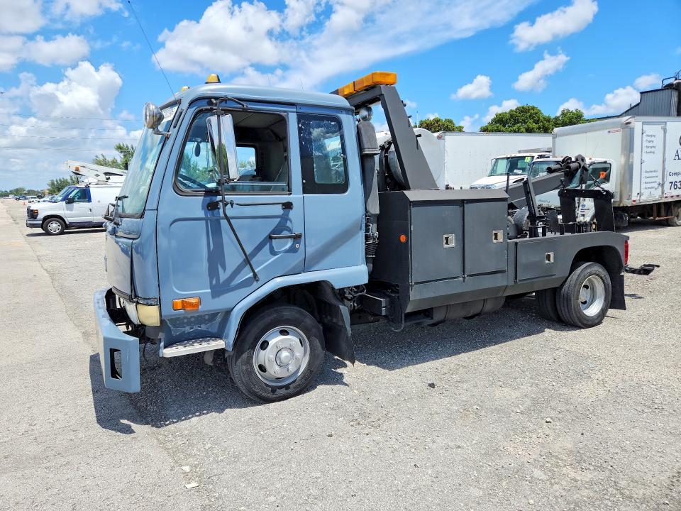 2000 Nissan Diesel UD2000