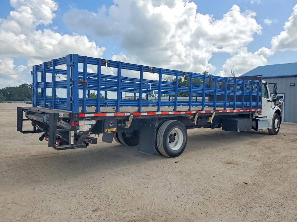2019 Freightliner Business Class M2 Flatbed Truck