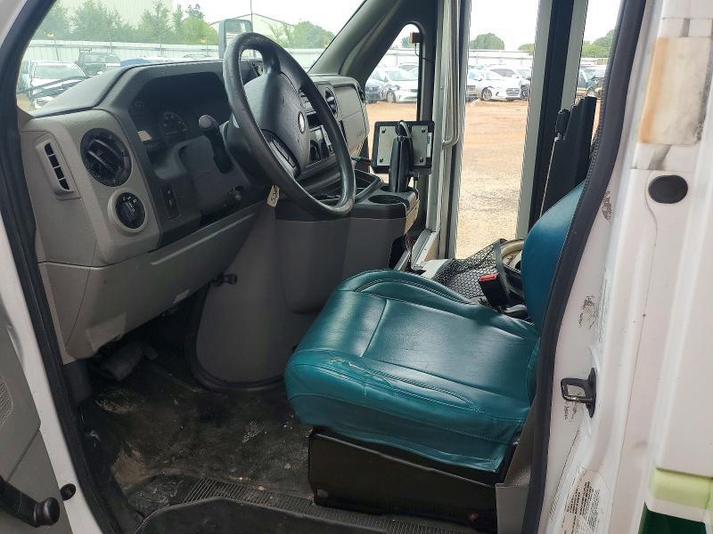 2017 Ford E450 Shuttle Bus