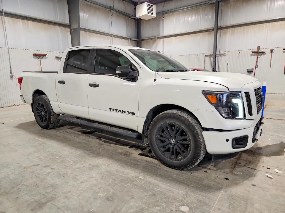 2019 Nissan Titan SV