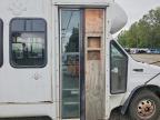 2004 Ford Econoline E450 Super Duty Cutaway Van