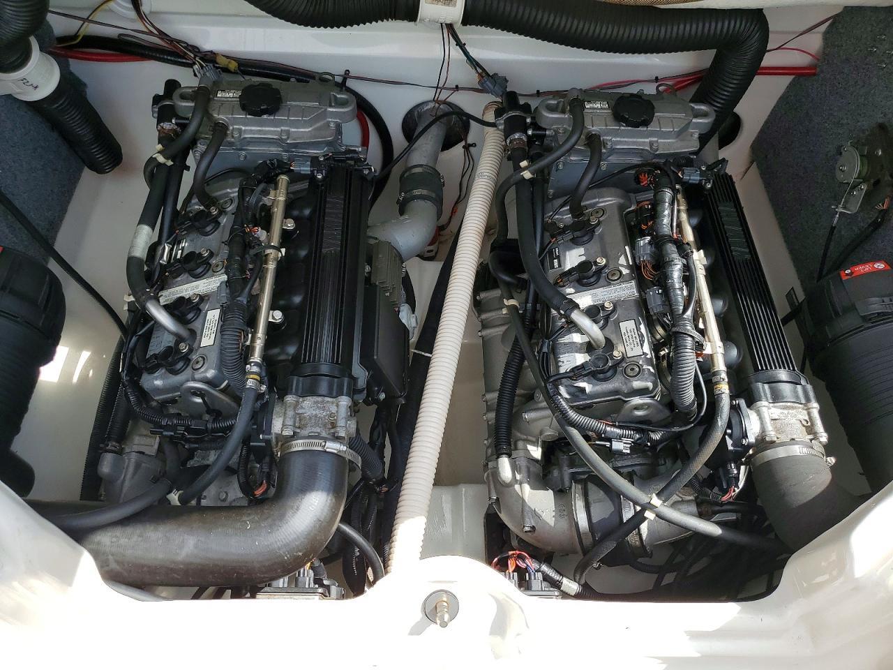 2012 Yamaha AR220 Yamaha W2100HP Wtrlr