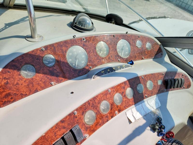 1997 Maxum Boat