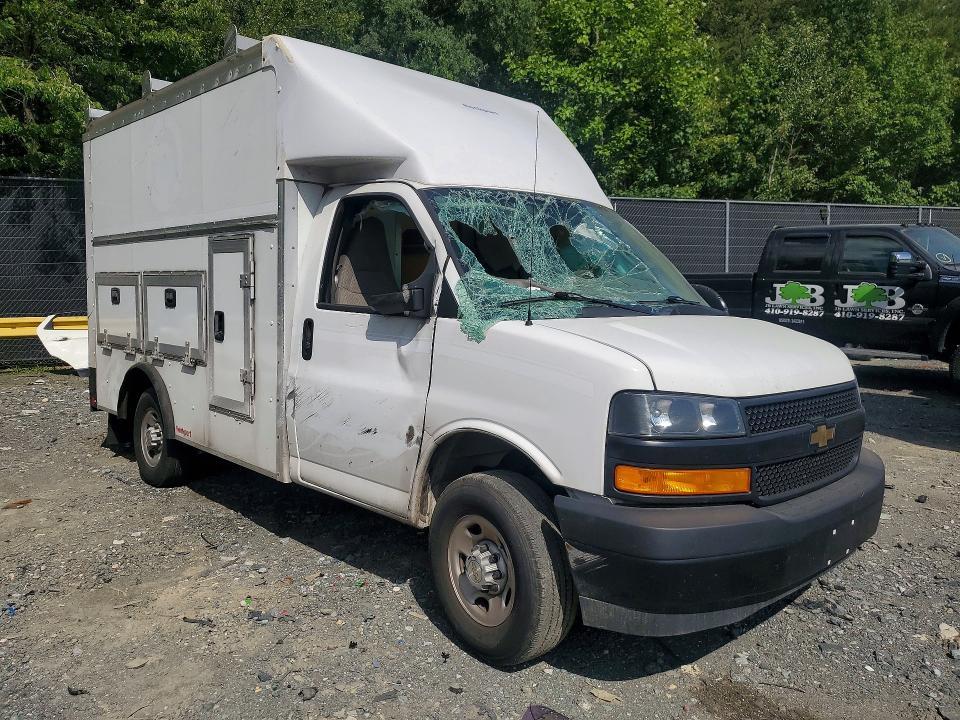 2025 Chevrolet Express G3500