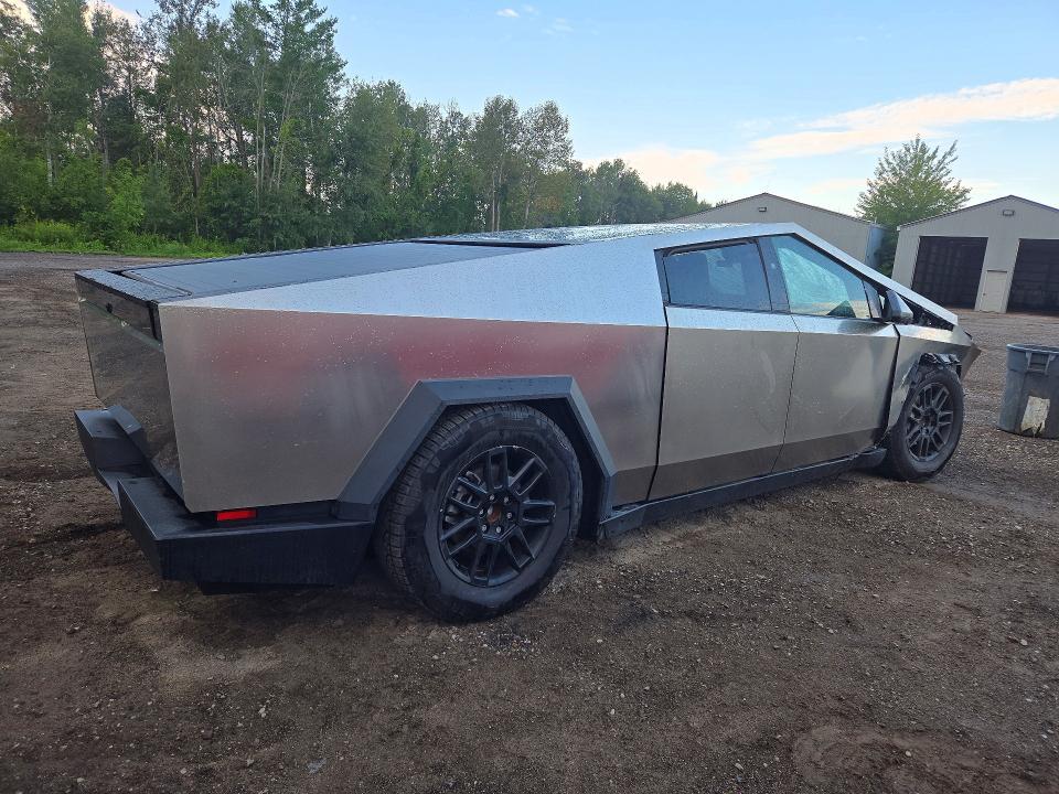 2025 Tesla Cybertruck