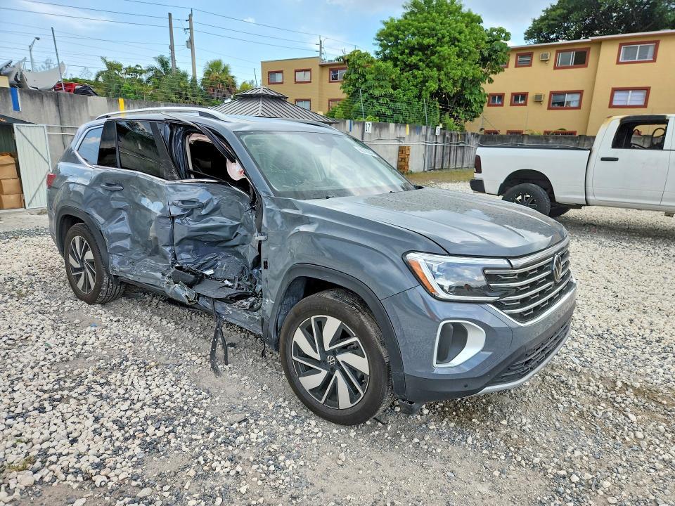 2025 Volkswagen Atlas SEL
