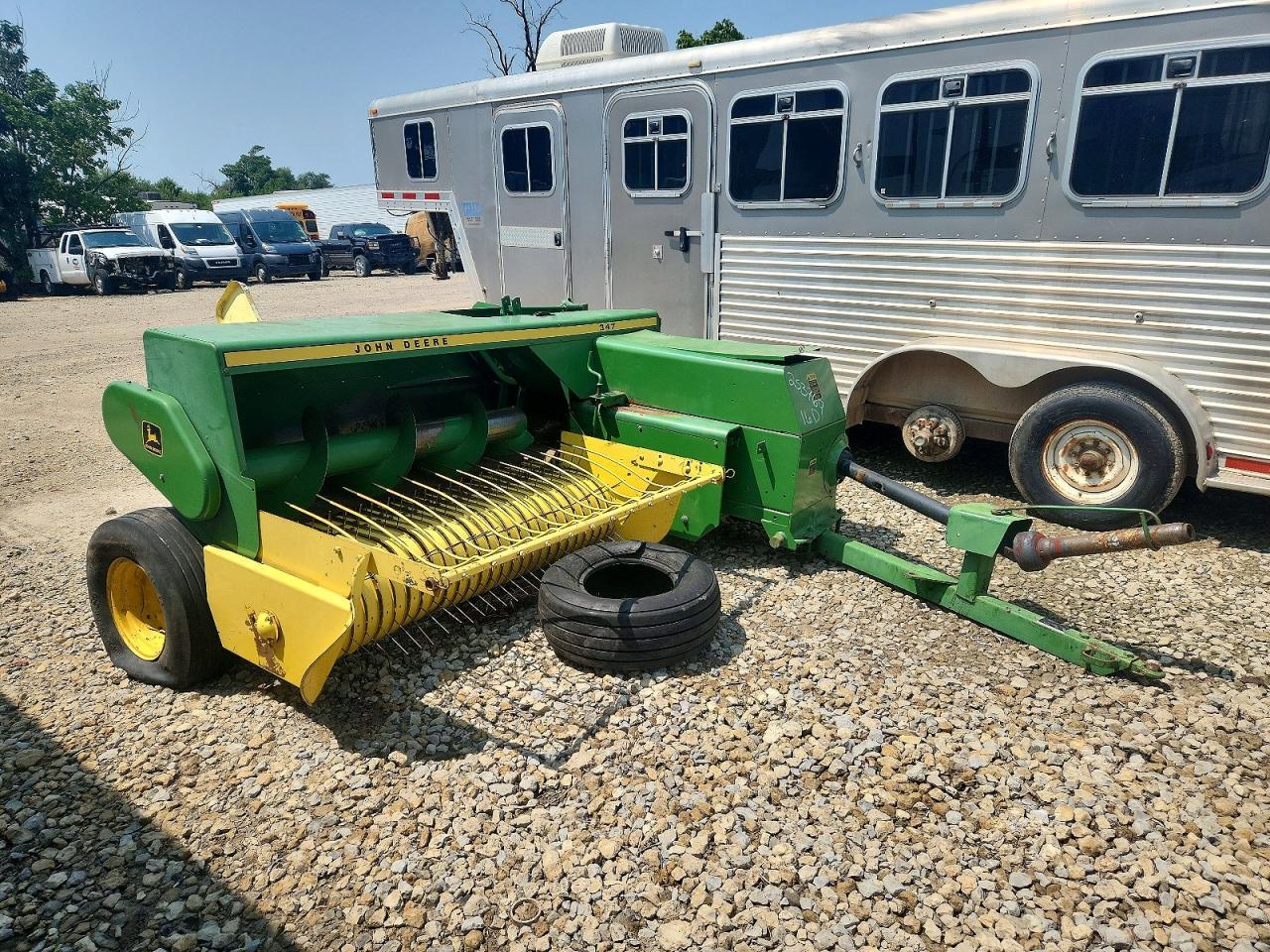 1986 John Deere 347 Small Square Baler