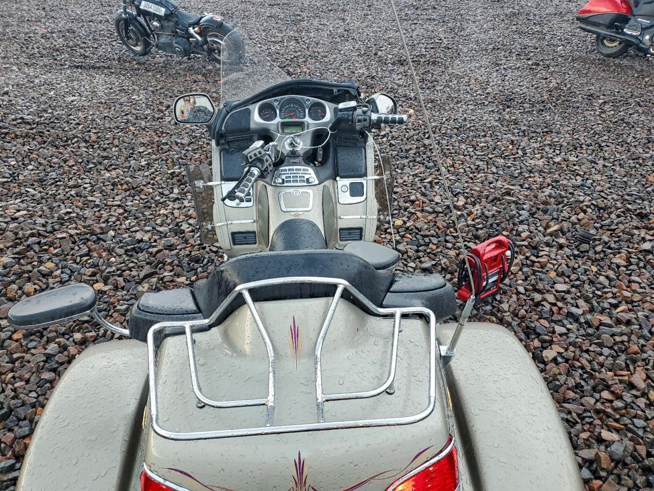 2003 Honda GL1800