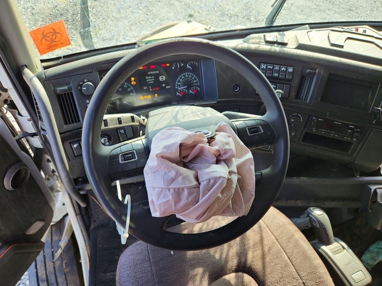 2024 Volvo VNR Semi Truck